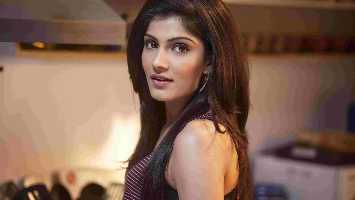Ishita Raj Biography: Age, Height, Net Worth, Parents, Siblings, Movies & Awards, Partner