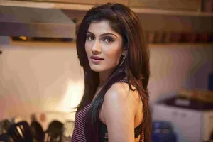 Ishita Raj - Biography