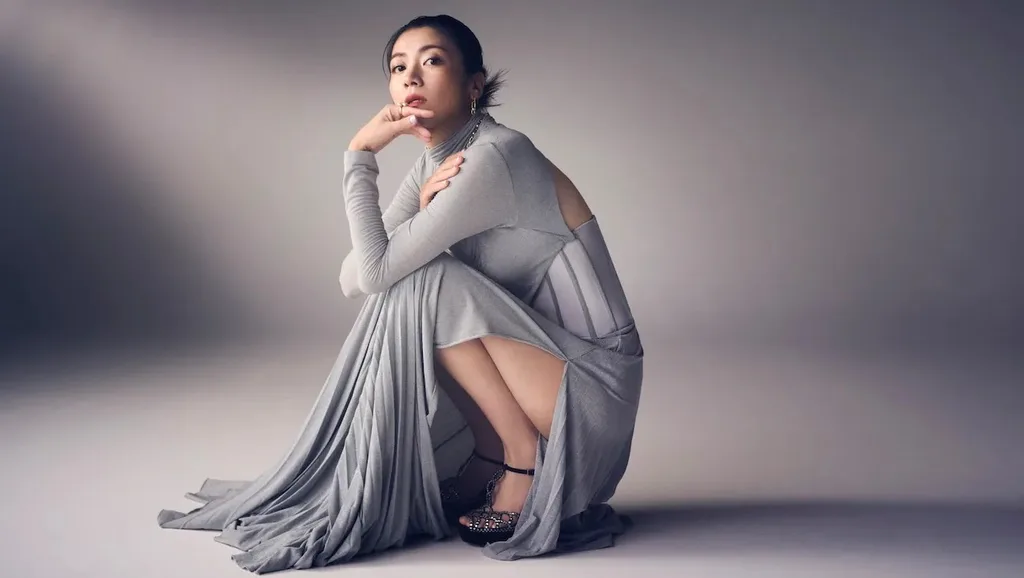 Kumi Takiuchi - Biography