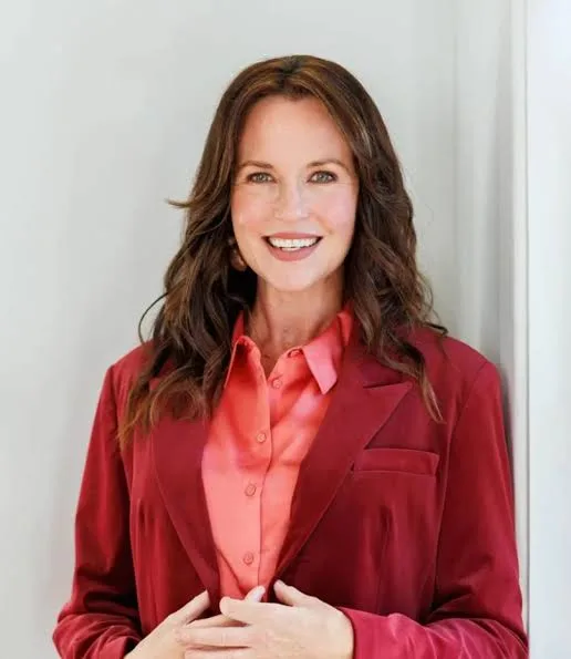 Michelle Langstone - Biography