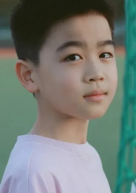 Han Haolin Biography: Awards, Age, Net Worth, Parents, Movies, Ethnicity, Girlfriend