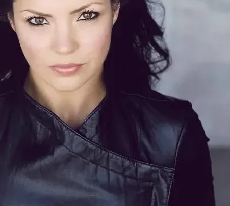 Sandra McCoy Biography: Net Worth, Ethnicity, Husband, Height, Awards, Parents, Movies