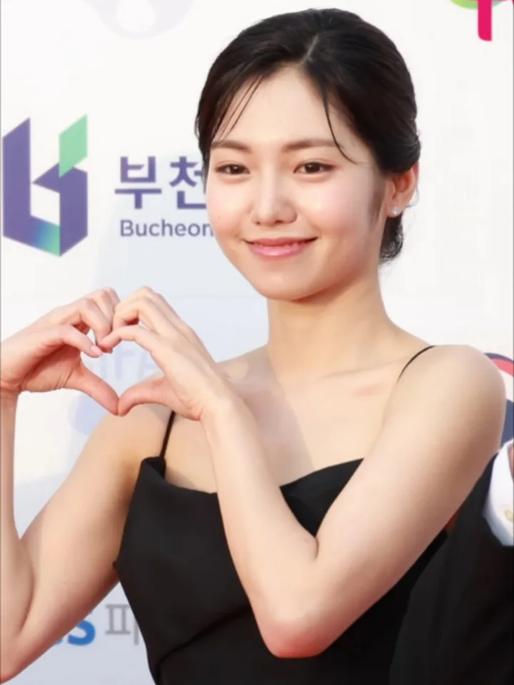 Park Seo-yeon - Biography