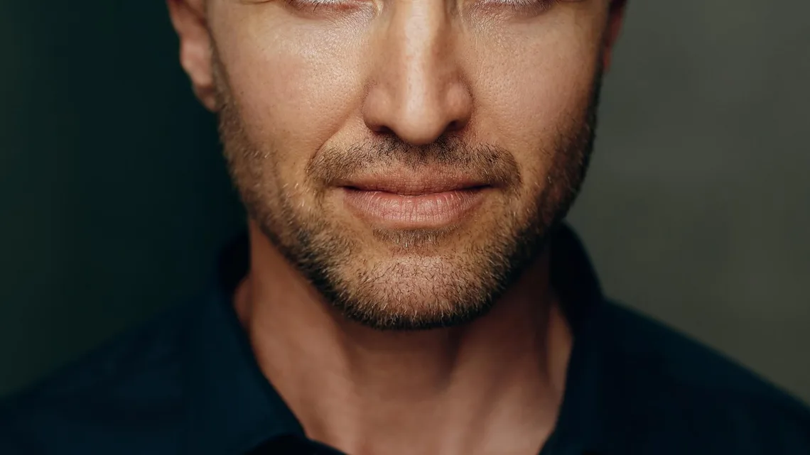 Aaron Poole Biography: Age, Wife, Child, Parents, Net Worth, Movies & TV Shows