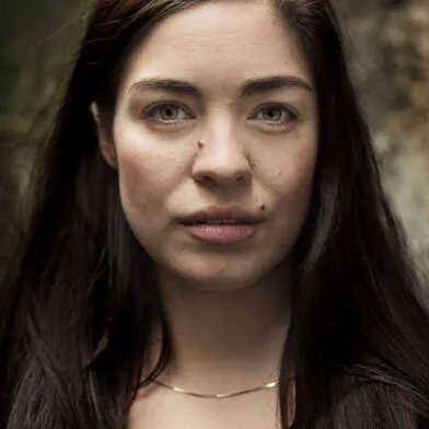 Natalie Madueño - Biography