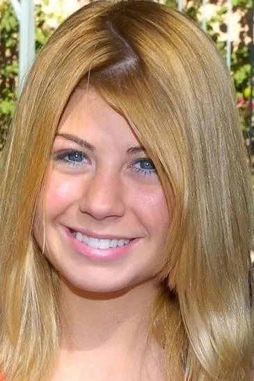 Kelsey Mulrooney Biography: Movies, Age, Net Worth, Boyfriend, Parents, Ethnicity, Religion, Death