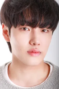 Yoon Hyun-Soo - Biography