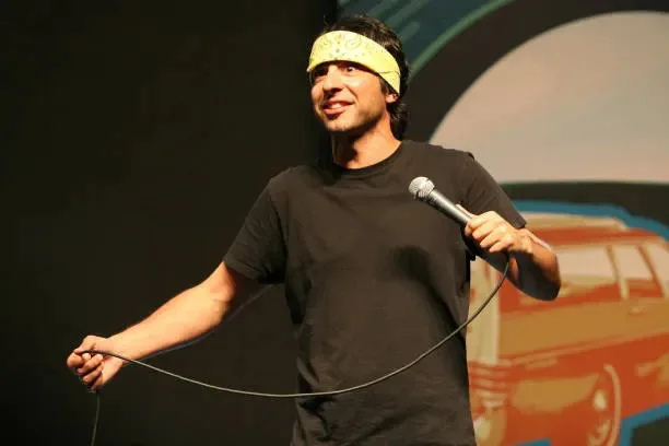 Arj Barker Biography:  Net Worth, Parents, Age, Wife, Children, Height, Comedy, Divorce
