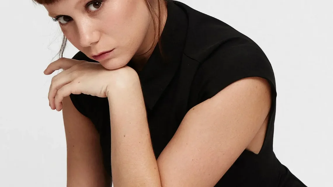 Laia Manzanares Biography: Age, Boyfriend, Height, Net Worth, Parents, Movies & TV Shows, Siblings
