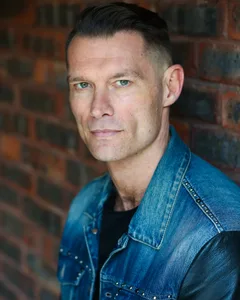 John Partridge - Biography