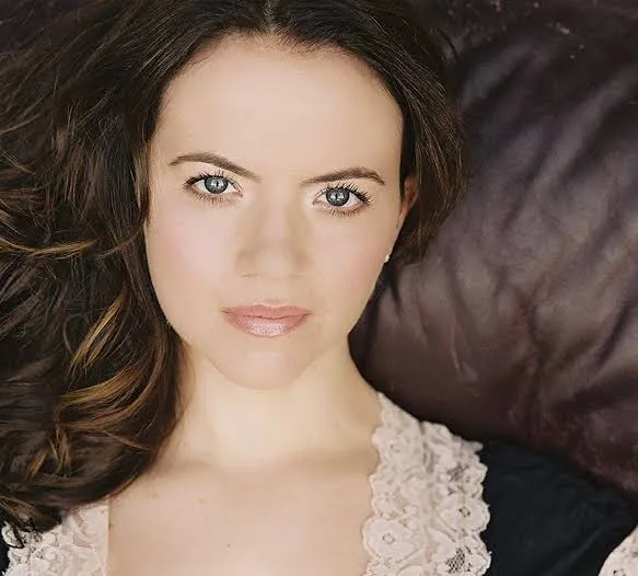 Alexandra Lydon - Biography