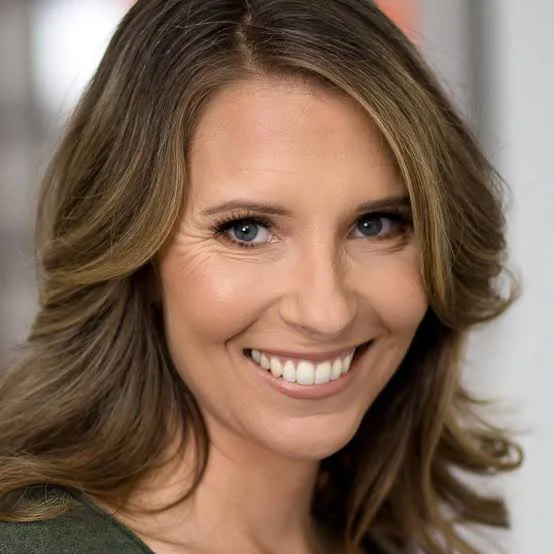Wendi Turnbaugh Biography: Sister, Kids, Height, Net Worth, Husband, Age, Parents, Books, Facebook, YouTube