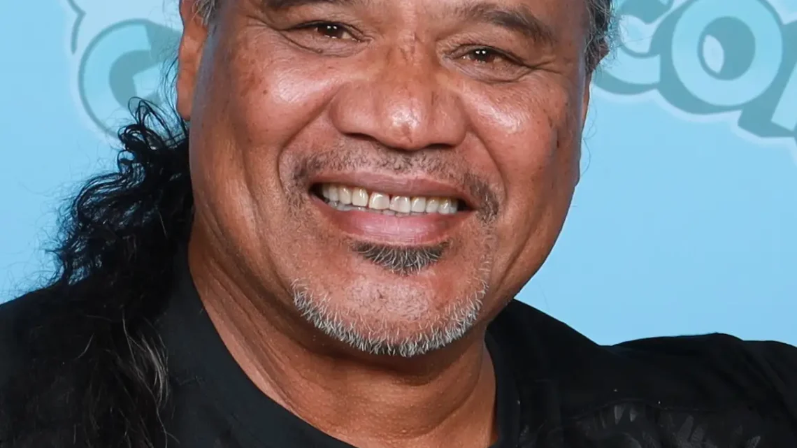 Lawrence Makoare Biography: Height, Wife, Ethnicity, Net Worth, Age, Awards, Children, Movies