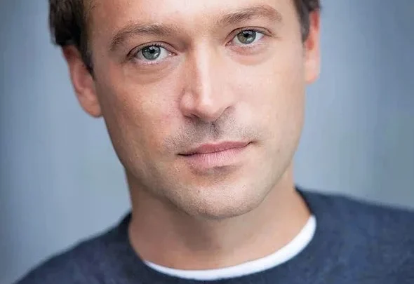 Paul Nicholls (actor) Biography: Net Worth, Height, Ex-Wife, Ethnicity, Parents, Age, Movies