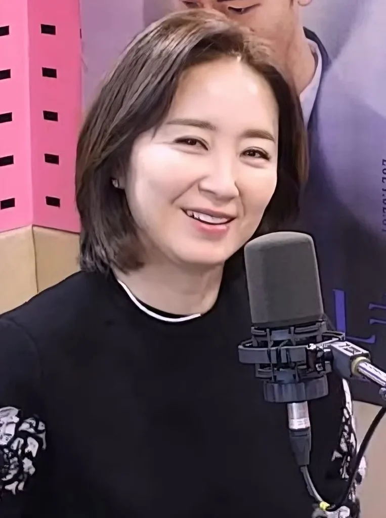 Yun Yoo-sun - Biography