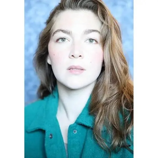 Abigail Hargrove - Biography