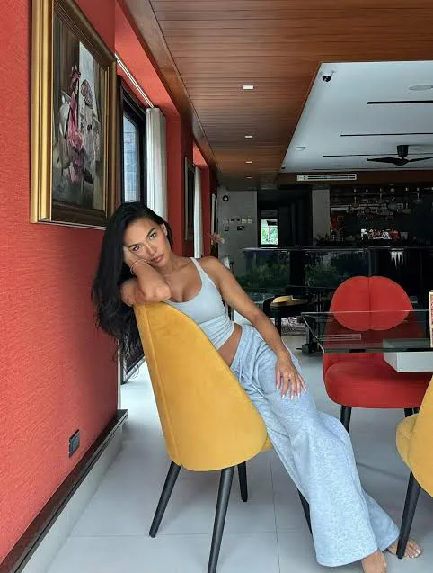 Samantha Richelle Biography: Children, Movies, Age, Height, Net Worth, Husband, Career, Instagram, Nationality