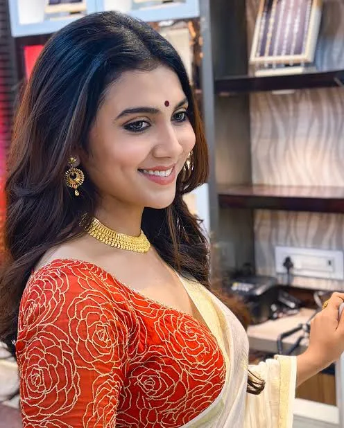 Rajnandini Paul Biography: Age, Height, Net Worth, Parents, Movies & TV Shows, Awards, Partner, Instagram