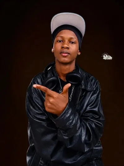 Flow.man224 Biography: Age, Songs, Net Worth, Parents, Ethnicity, Height, Girlfriend