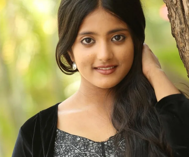 Ulka Gupta Biography: Age, Height, Net Worth, Parents, Siblings, Movies & TV Shows, Awards