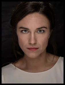 Natali Broods - Biography