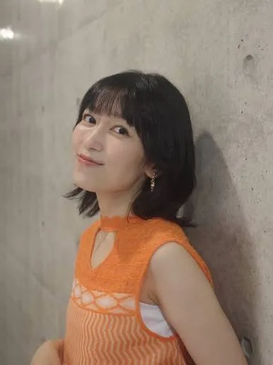 Tomoyo Kurosawa - Biography