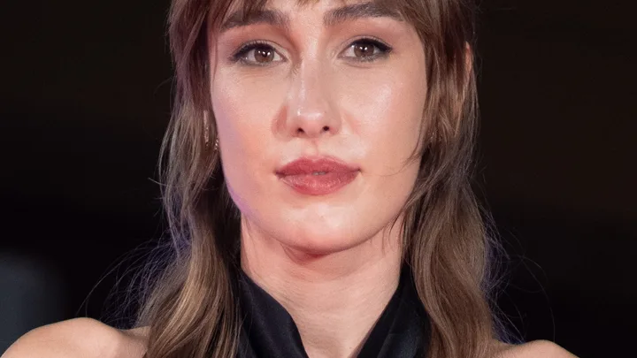 Almudena Amor Biography: Age, Height, Net Worth, Parents, Movies & TV Shows, Awards, Husband