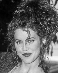 Lisa Akey