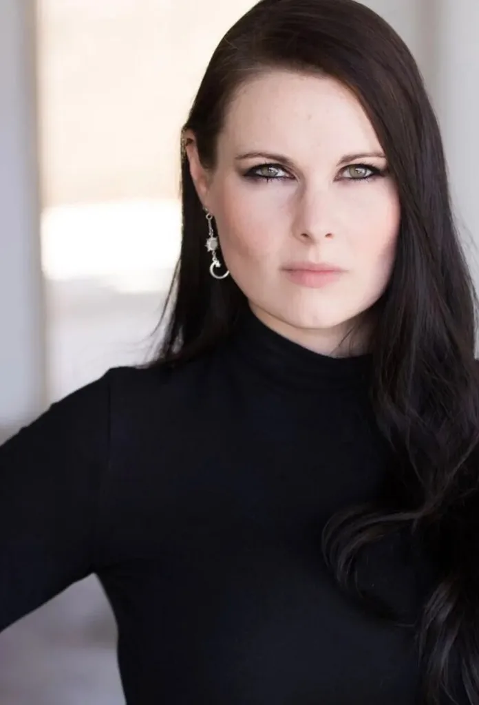 Amber Brooke - Biography