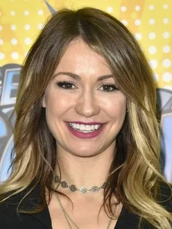 Chelsey Reist - Biography