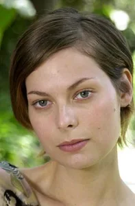 Carmen Llywelyn - Biography
