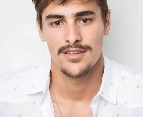 Bruno Montaleone Biography: Net Worth, Awards, Ex-Girlfriend, Height, Parents, Age,    Movies