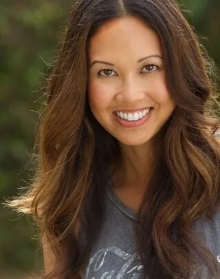 Jennie Kwan Biography: Ex-Husband, Age, Height, Net Worth, Parents, Movies & TV Shows, Career