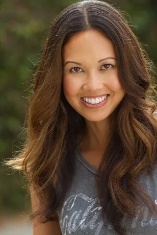 Jennie Kwan Biography: Ex-Husband, Age, Height, Net Worth, Parents, Movies & TV Shows, Career