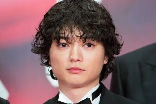 Shōta Sometani Biography: Wife, Age, Net Worth, Movies, Height, Children, Nationality