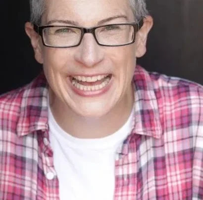 Abby McEnany Biography: Height, Age, Ethnicity, Net Worth, Parents, TV Shows, Awards, Husband
