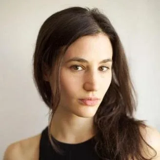 Elisa Lasowski Biography: Boyfriend, Siblings, Height, Net Worth, Parents, Movies, Age, Nationality