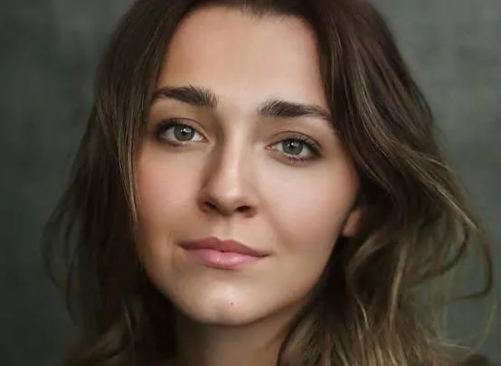 Kitty Castledine Biography: Awards, TikTok, Brother, Age, Height, Net Worth, Parents, Siblings, Boyfriend, Movies & TV Shows