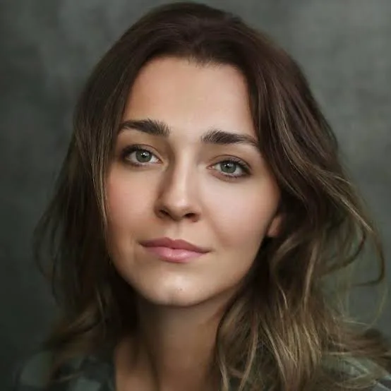 Kitty Castledine Biography: Awards, TikTok, Brother, Age, Height, Net Worth, Parents, Siblings, Boyfriend, Movies & TV Shows