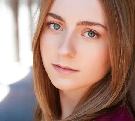 Kiersten Kay Biography: Age, Movies, Parents, Boyfriend, Sister, Height, Net Worth, TV Shows, Instagram, Nationality