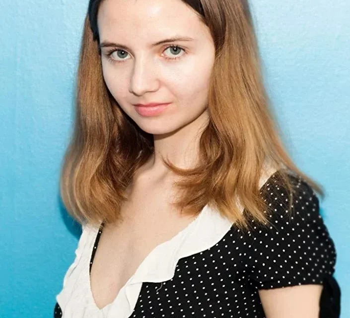 Parker Love Bowling Biography: Husband, Net Worth, Height, Parents, Movies, Instagram, Awards