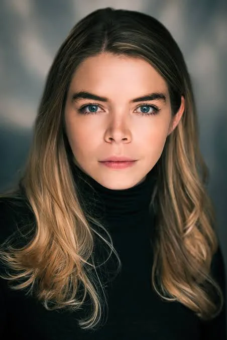 Jo Woodcock - Biography