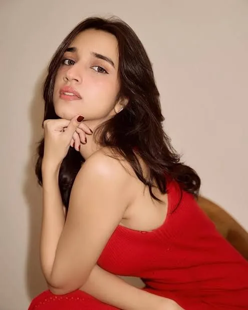 Nuveksha Biography: Net Worth, Age, Height, Religion, Awards, Parents, Boyfriend