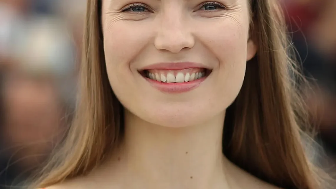 Cristina Chiriac Biography: Age, Husband, Height, Net Worth, Parents, Movies & TV Shows, Kids