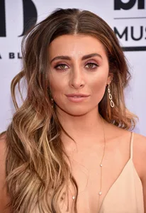 Lauren Elizabeth - Biography