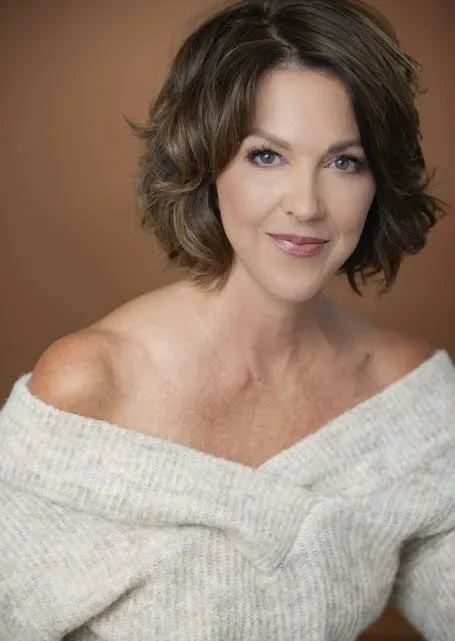 Whitney Goin Biography: Ethnicity, Height, Movies, Parents, Age, Husband, Awards, Net Worth