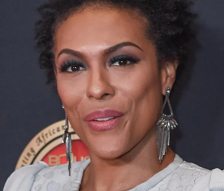 April Parker Jones Biography: Husband, Age, Kids, Height, Net Worth, Parents, Movies & TV Shows