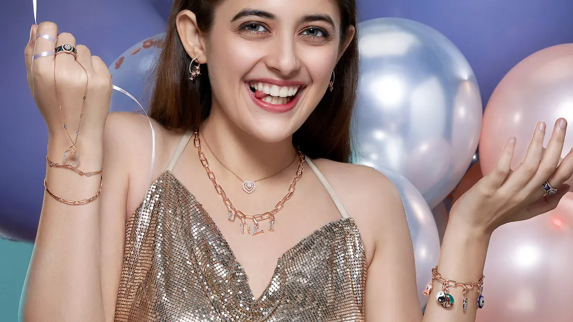 Urvi Singh Biography: Age, Height, Net Worth, Parents, Movies & TV Shows, Boyfriend
