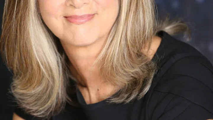 Dani Minnick Biography: Age, Net Worth, Parents, Kids, Movies & Career, Husband