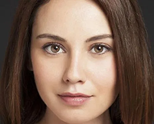 Tuğçe Kumral Biography: Age, Height, Net Worth, Parents, Brother, TV Shows, Career, Partner